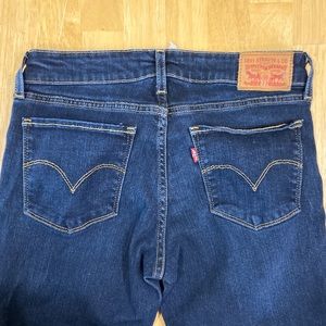 Levi’s 711 Skinny Jeans